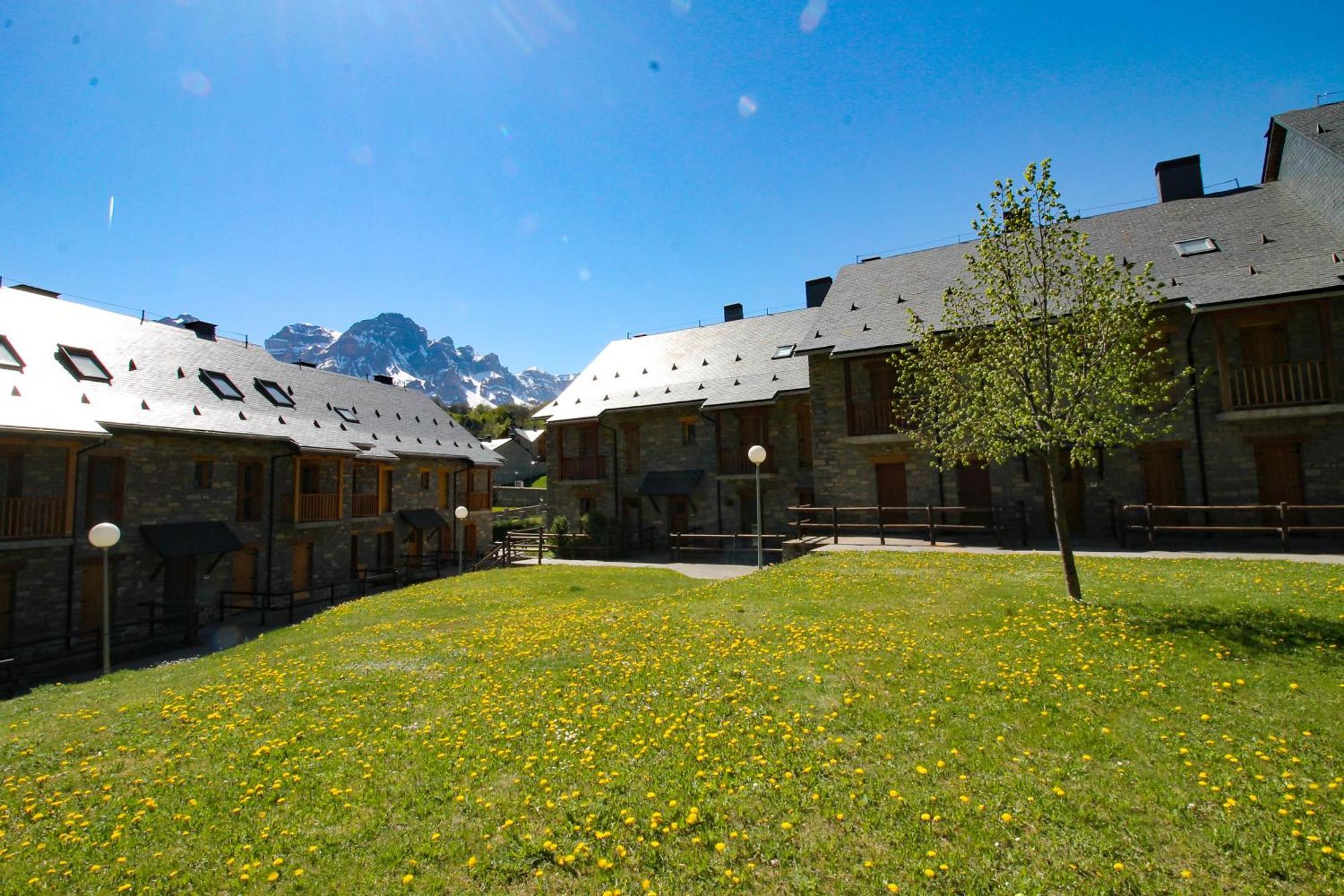 Villa Nuria Tramacastilla de Tena Eksteriør billede
